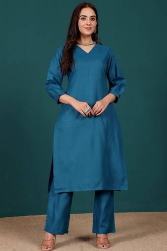 Women V-Neck Regular Kurta with Trousers
