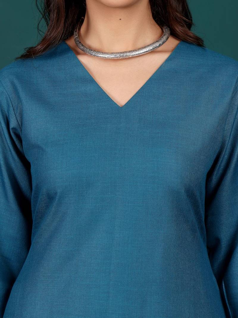 Women V-Neck Regular Kurta with Trousers