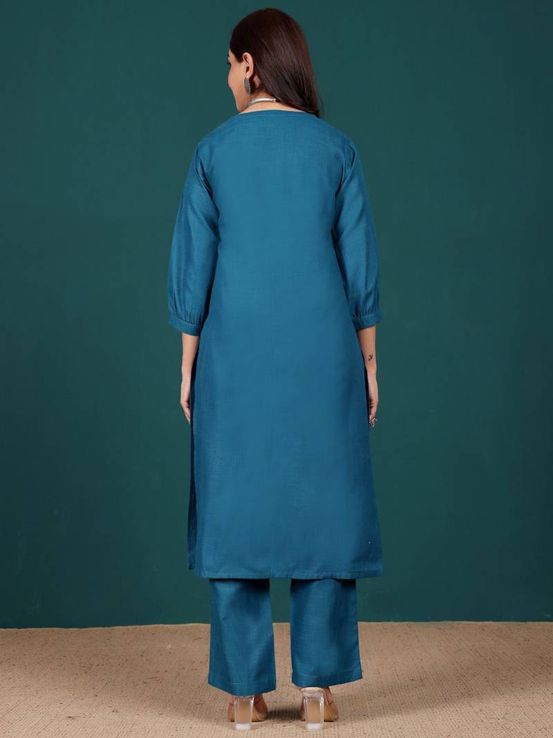 Women V-Neck Regular Kurta with Trousers