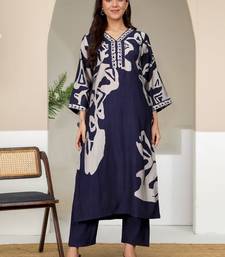 Women Abstract Printed V Neck Flared Sleeve Kurta with Trouser