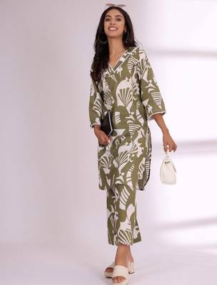 Women Abstract Printed V-Neck Pure Cotton Kurta with Palazzos 6