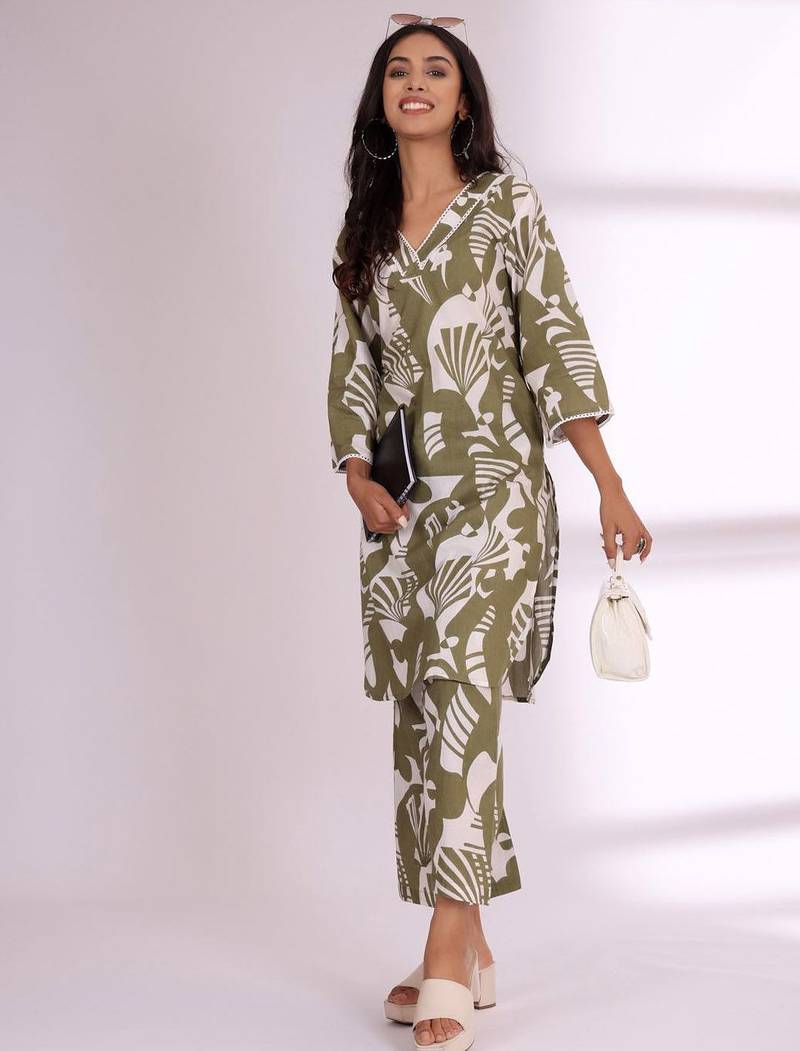 Women Abstract Printed V-Neck Pure Cotton Kurta with Palazzos