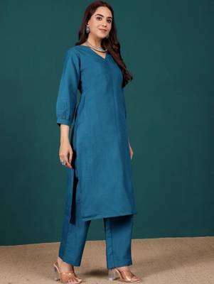 V-Neck Bell Sleeves Straight Kurta With Trousers 4