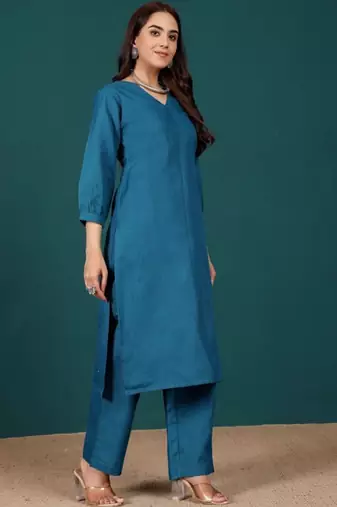 V-Neck Bell Sleeves Straight Kurta With Trousers