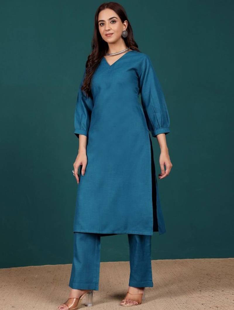 V-Neck Bell Sleeves Straight Kurta With Trousers