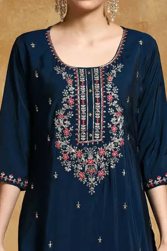 Floral Embroidered Round Neck Straight Kurta With Trousers & Dupatta