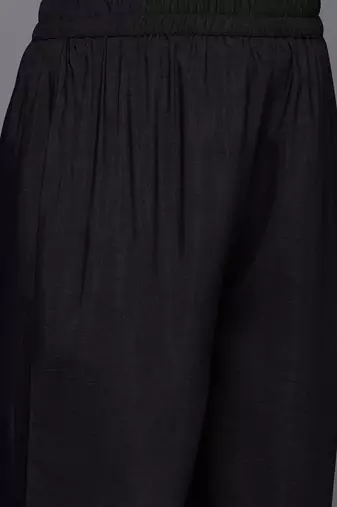 Women Floral Solid Empire Sequinned Kurtas & Trousers With Dupatta