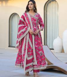 Women Floral Printed Angrakha Gotta Patti Pure Cotton Kurta with Trousers & With Dupatta