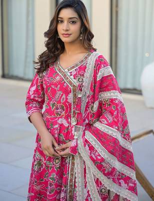 Women Floral Printed Angrakha Gotta Patti Pure Cotton Kurta with Trousers & With Dupatta 3