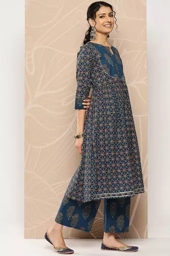 Floral Printed Empire Pure Cotton Kurta With Trousers & Dupatta