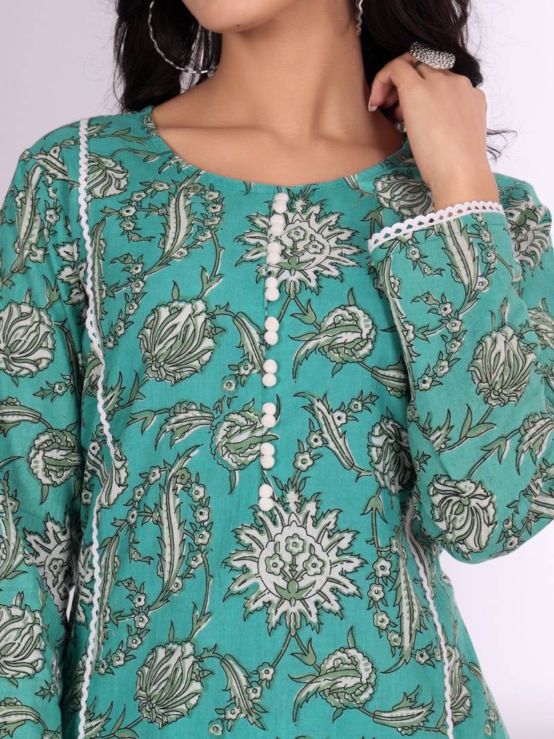 Floral Printed Round Neck Pure Cotton Kurta With Trousers