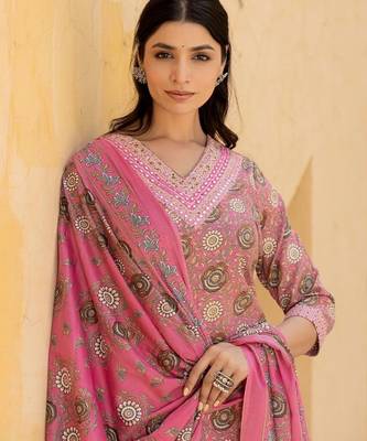 Women Floral Embroidered Regular Mirror Work Kurta with Trousers & With Dupatta 6