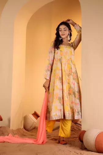 Yellow Floral Printed Square Neck Kurta With Trousers & Dupatta