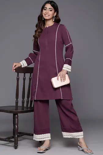 Violet Textured Mandarin Collar Straight Kurta With Trousers