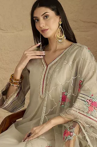 Ethnic Motifs Yoke Design Regular V-Neck Straight Kurta With Trousers And Dupatta