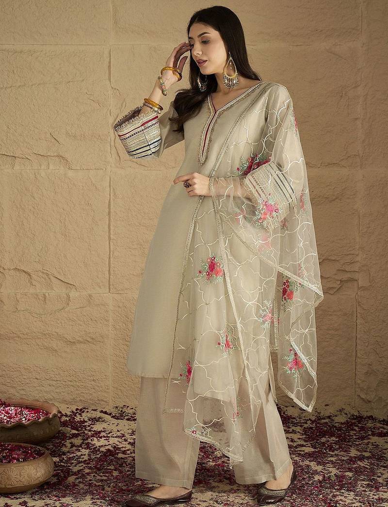 Ethnic Motifs Yoke Design Regular V-Neck Straight Kurta With Trousers And Dupatta