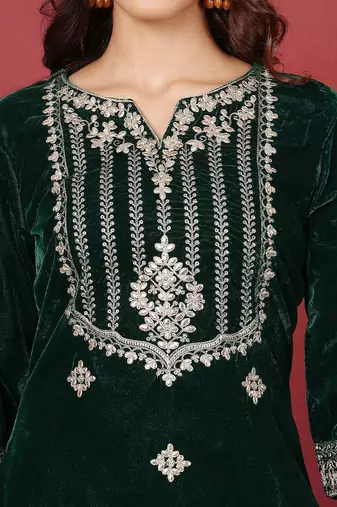 Green Floral Embroidered Regular Sequinned Velvet Kurta & Trouser & Dupatta