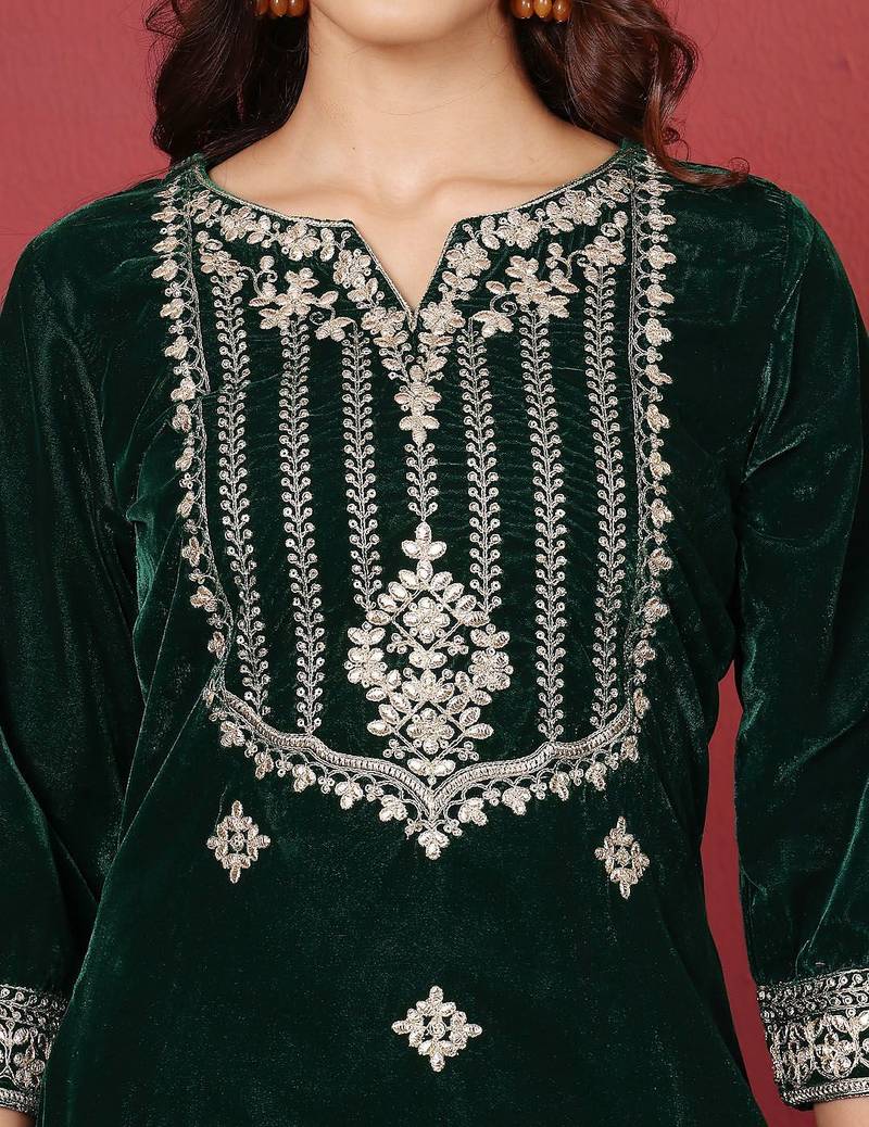 Green Floral Embroidered Regular Sequinned Velvet Kurta & Trouser & Dupatta