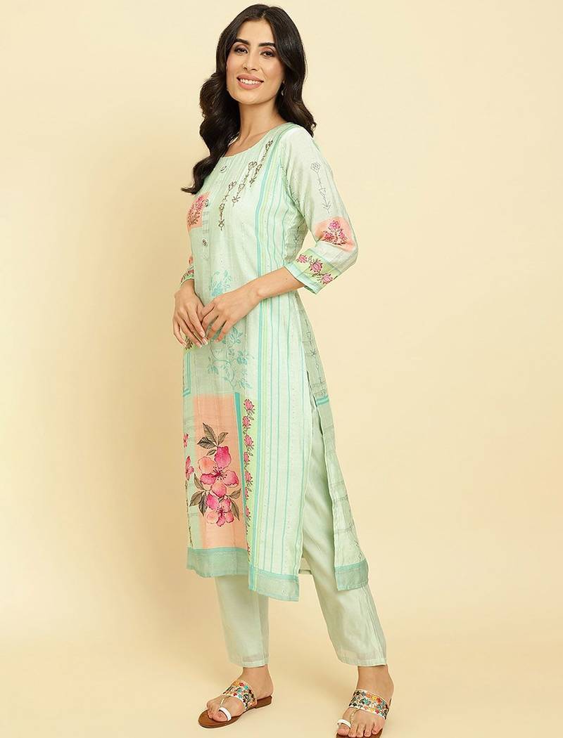 Floral Printed Kurta With Trousers & Dupatta
