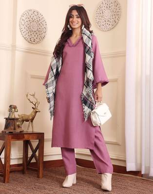 Straight Kurta with Trousers 1