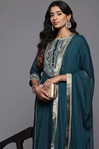 Paisley Embroidered Zari Panelled Kurta With Trousers & Dupatta
