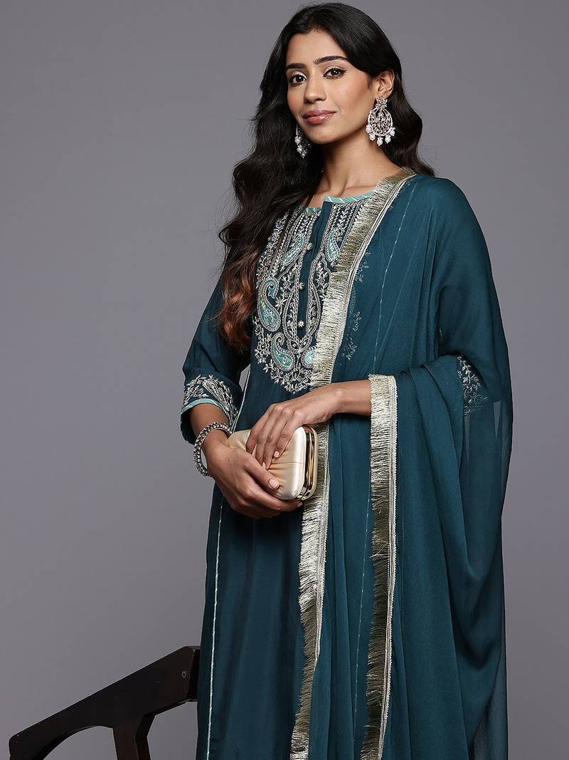 Paisley Embroidered Zari Panelled Kurta With Trousers & Dupatta