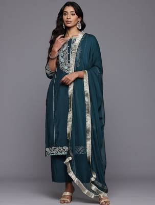 Paisley Embroidered Zari Panelled Kurta With Trousers & Dupatta 1