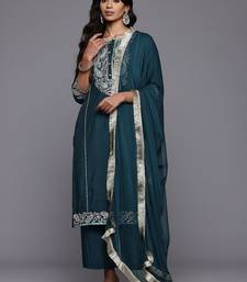 Paisley Embroidered Zari Panelled Kurta With Trousers & Dupatta