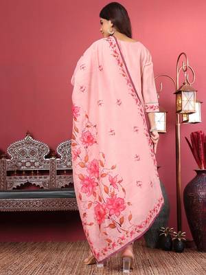 Floral Printed Kantha Work Chanderi Silk Straight Kurta with Trousers & Dupatta 6