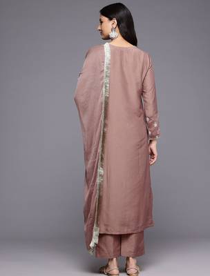 Ethnic Motifs Embroidered Zari Kurta With Trousers & Dupatta 7