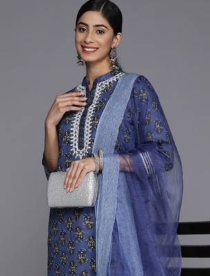Women Floral Printed Mirror Work Pure Cotton Kurta With Trousers & With Dupatta 2
