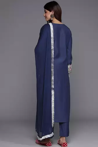 Women Floral Embroidered Thread Work Straight Kurta & Trousers With Dupatta
