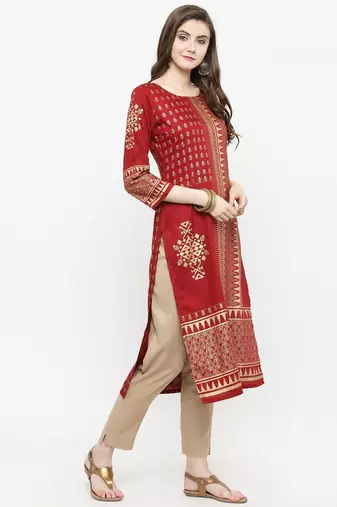 Women Maroon Printed Kurta with Trousers