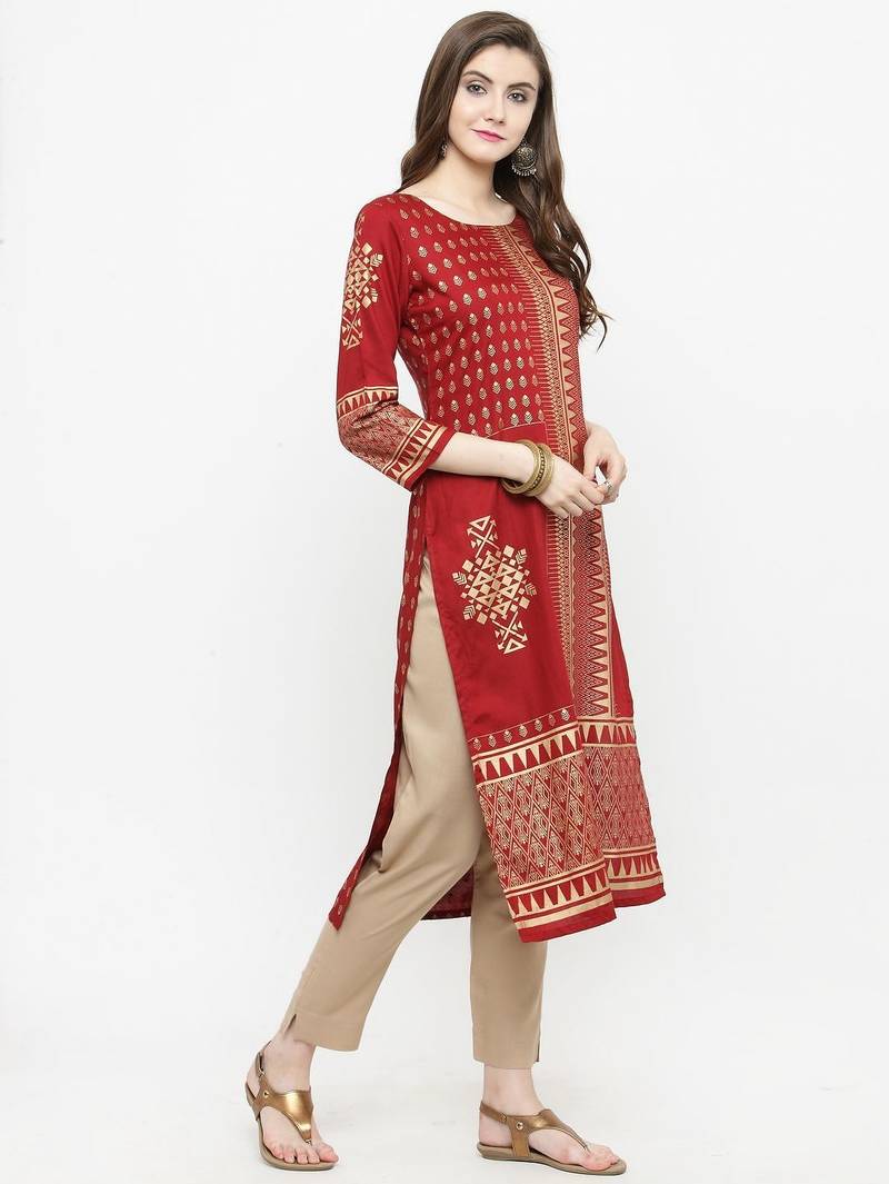 Women Maroon Printed Kurta with Trousers