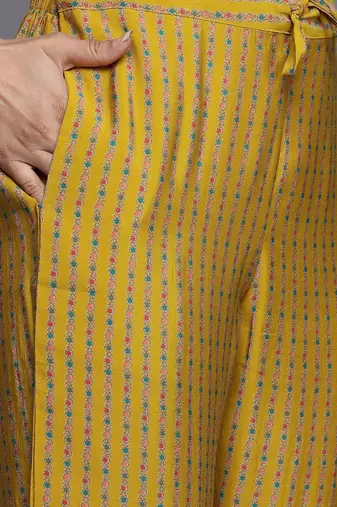 Floral Printed Thread & Sequin Embroidered Kurta Set
