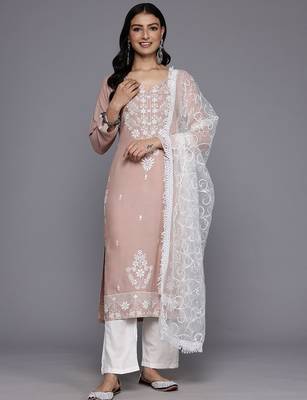 Floral Embroidered Thread Work Kurta With Trousers & Dupatta 1