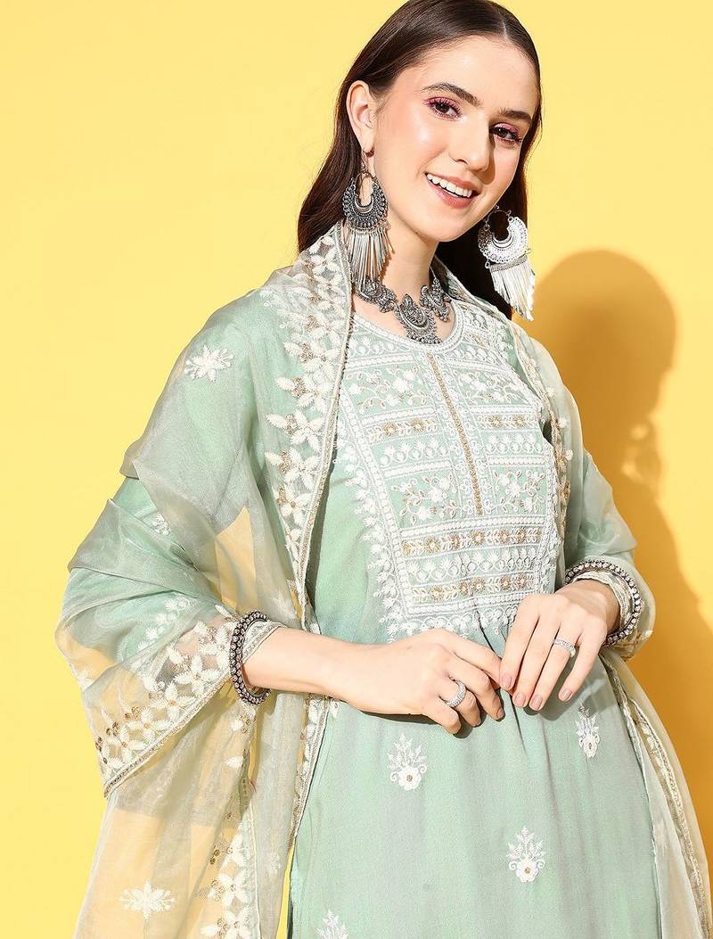 Women Ethnic Motifs Embroidered Thread Work Kurta with Trousers & With Dupatta