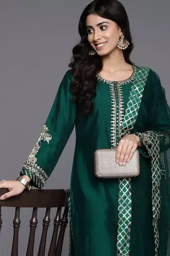 Ethnic Motifs Embroidered Zari Kurta with Trousers & Dupatta
