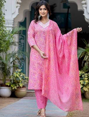 Paisley Printed Regular Thread Work Kurta with Trouser & Dupatta 1