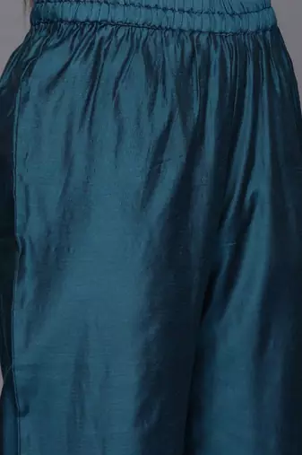 Floral Yoke Design Regular Sequinned Chanderi Silk Kurta with Trousers & Dupatta