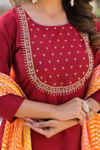 Ethnic Motifs Embroidered Regular Kurta with Trousers & With Dupatta