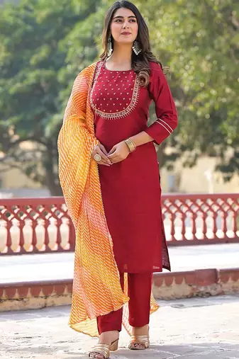 Ethnic Motifs Embroidered Regular Kurta with Trousers & With Dupatta