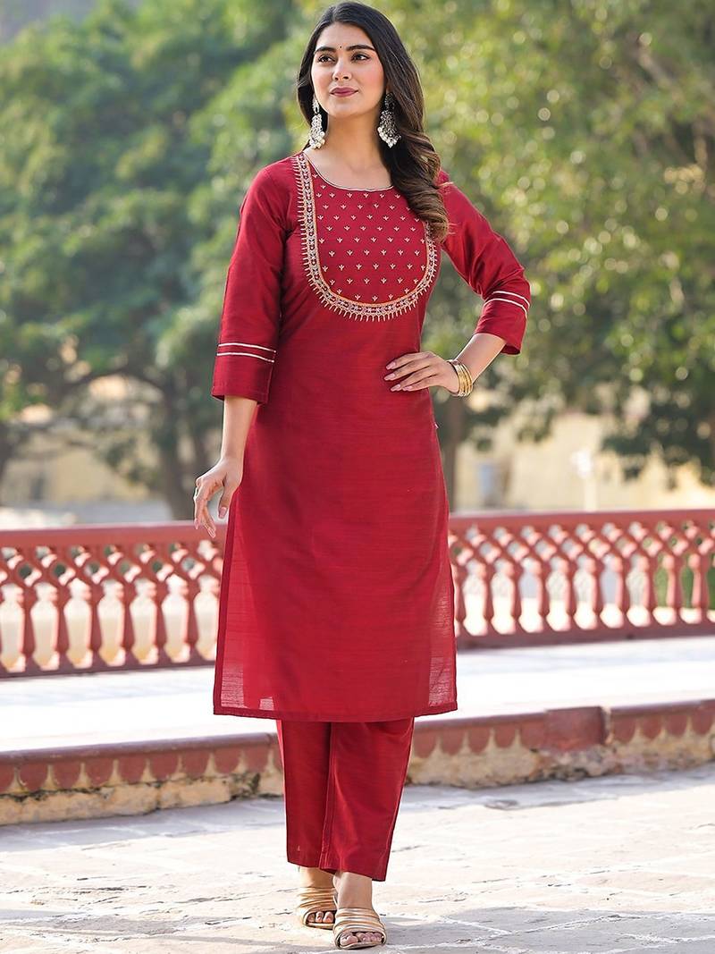 Ethnic Motifs Embroidered Regular Kurta with Trousers & With Dupatta