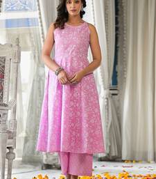 Women Floral Printed Empire Pure Cotton Kurta with Trousers