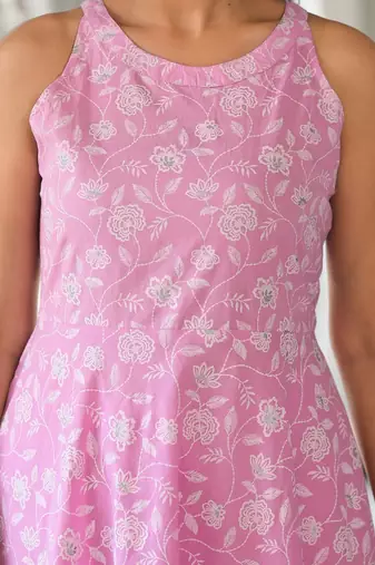 Women Floral Printed Empire Pure Cotton Kurta with Trousers