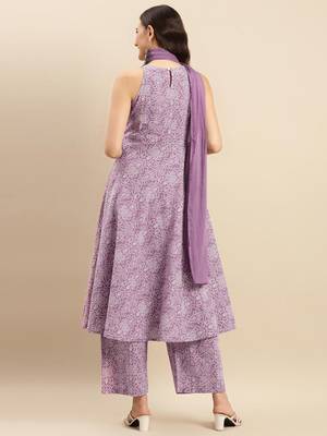 Bandhani Printed Round Neck Empire Pure Cotton Kurta with Trouser 5