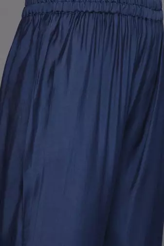 Women Ethnic Motifs Embroidered Thread Work Kurta with Trousers & With Dupatta