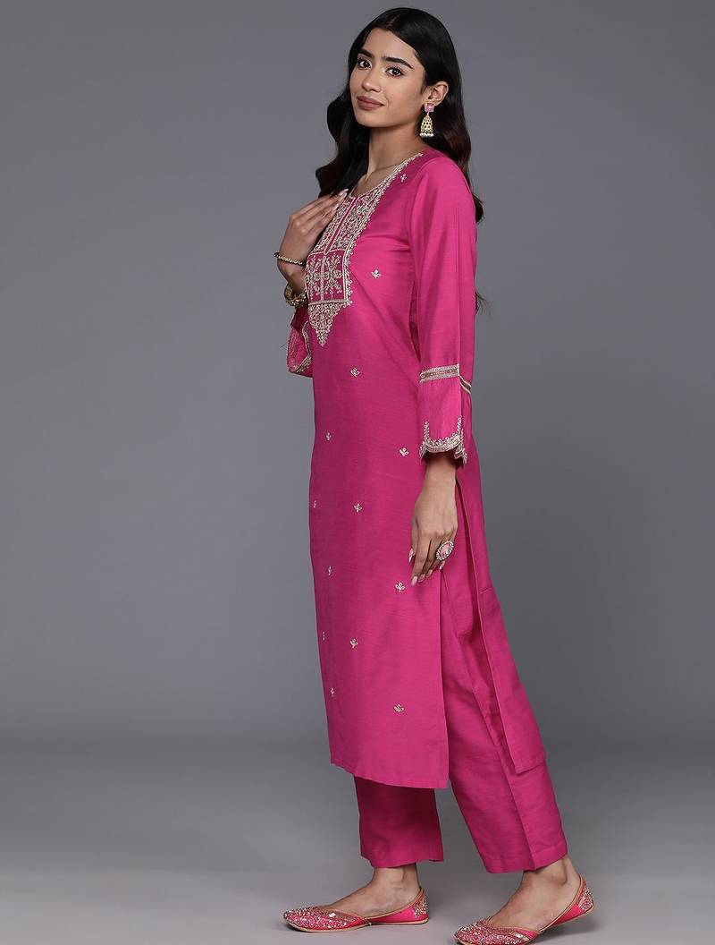 Women Ethnic Motifs Yoke Design Regular Kurta with Trousers & With Dupatta