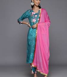 Women Floral Printed Regular Gotta Patti Kurta with Trousers & Dupatta