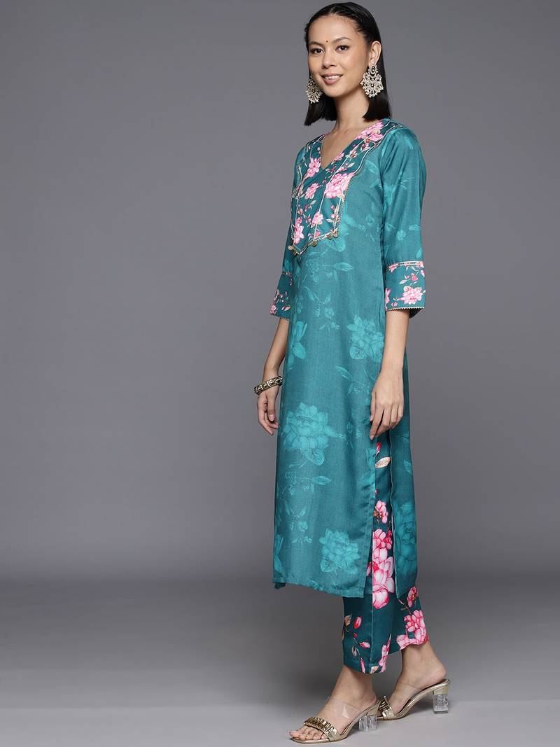 Women Floral Printed Regular Gotta Patti Kurta with Trousers & Dupatta